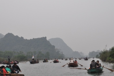 Đua hét giá 'cắt cổ' khi đi du xuân